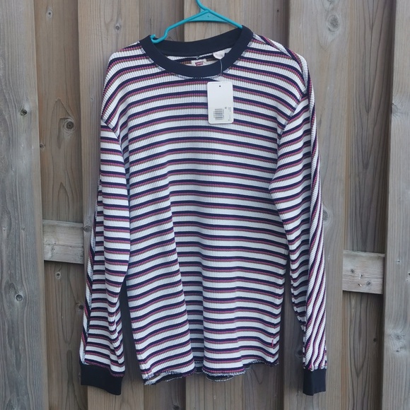 Levi's brand new with tags heavy sweatshirt - Picture 1 of 2